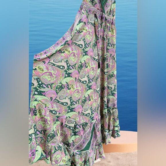 Gorgeous paisley print dress - Picture 6 of 7